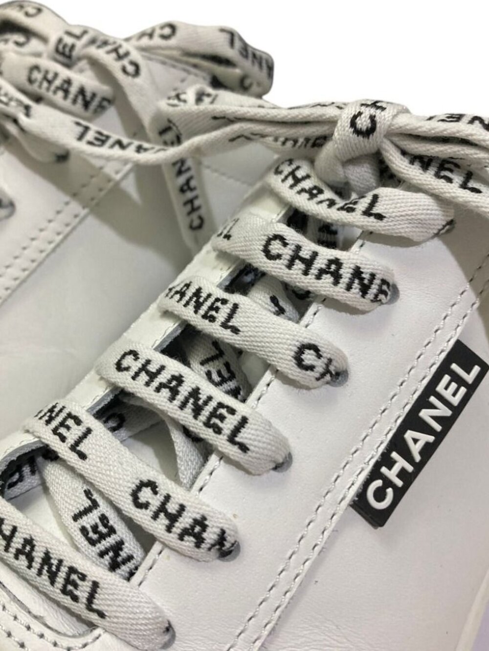 Chanel Logo Leather Sneakers White - Picture 5 of 15